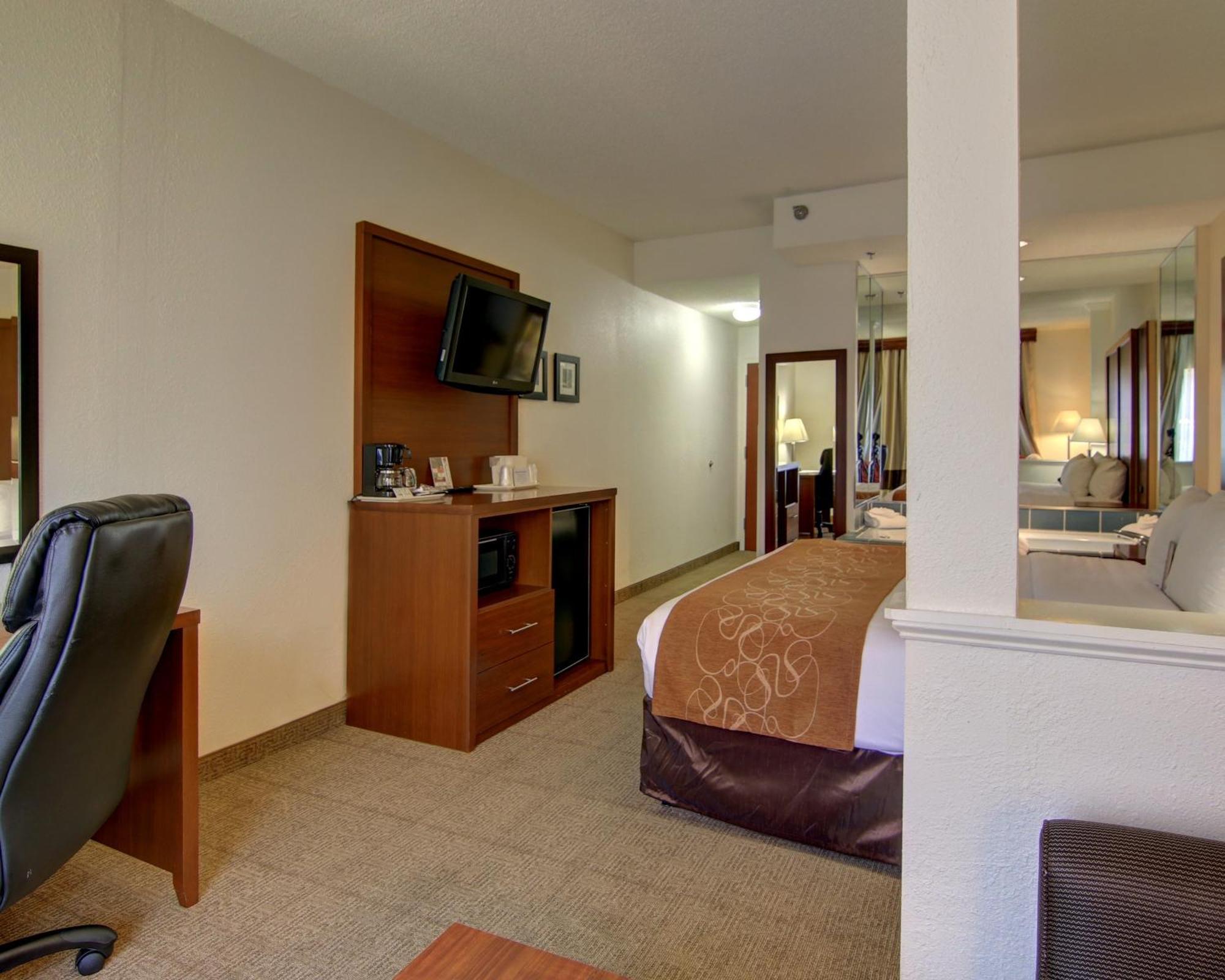 Comfort Suites Cumming-Atlanta Near Northside Hospital Forsyth Rum bild